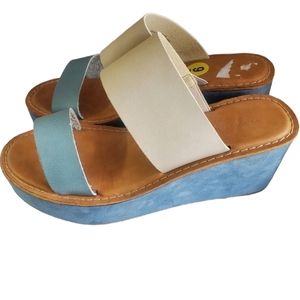 Chinese Laundry Womans Size 9 Wedge NEW